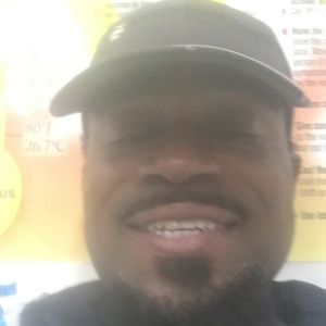 Meet your Posher, Derrick